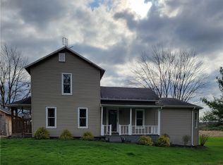 15593 Franchester Rd, Burbank, OH 44214