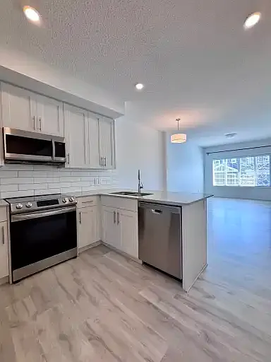 16644 31st Ave SW #1A — Photo 9