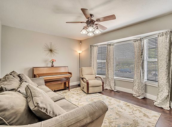 3rd image of 5197 W Parr Dr S