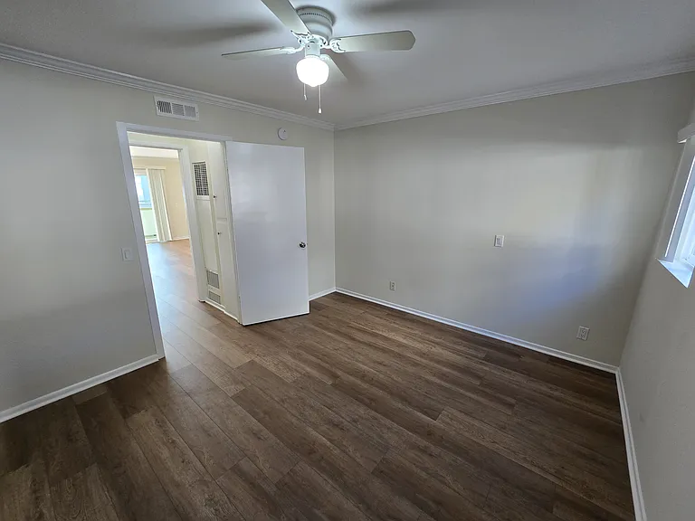 Laguna del Rey Apartments — Photo 61
