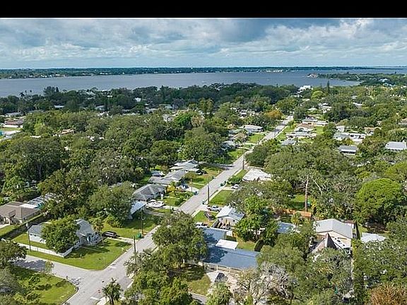 Close to Manatee River/Tampa