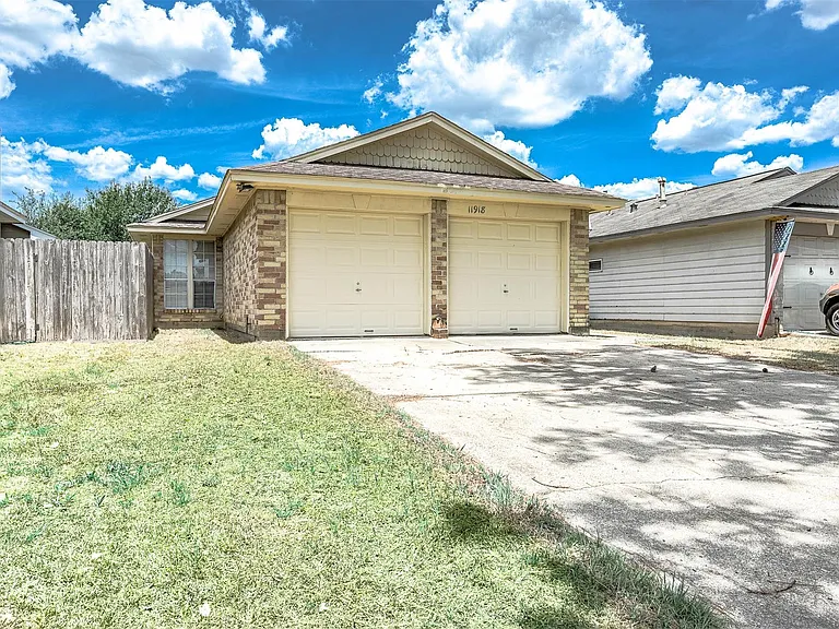11918 Westwold Dr — Photo 2