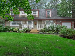 17 Atkinson Ln, Coram, NY 11727