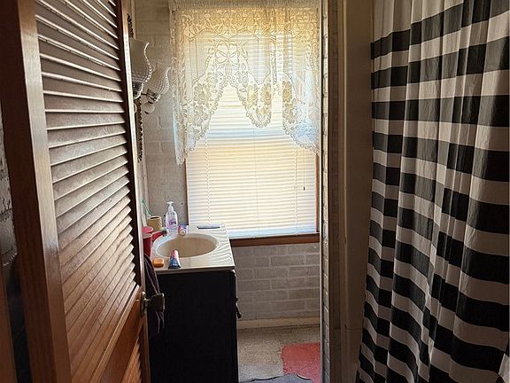 5th image of 509-511 Sewickley Ave