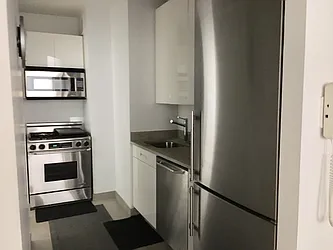 Rented by R New York