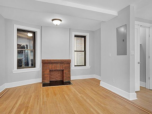 3rd image of 49 Grove St APT 2E