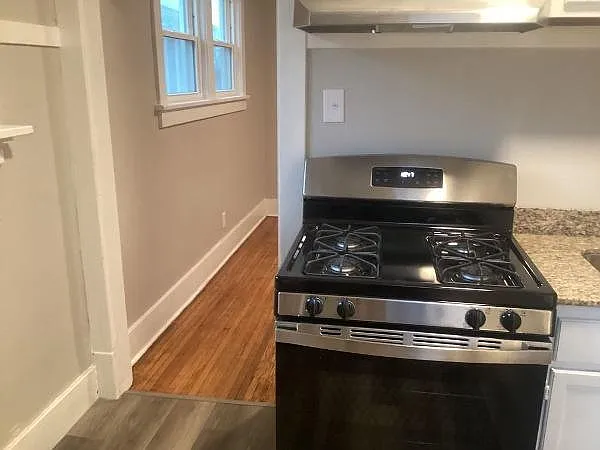 jpg - 703 W Hanssler Pl