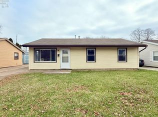 1306 E Larchmont Dr, Sandusky, OH 44870