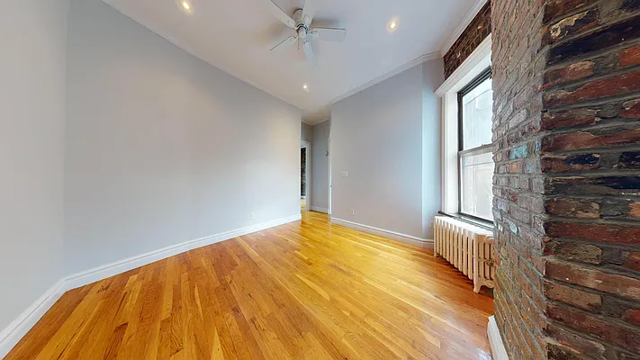 Rented by Bond New York | media 5