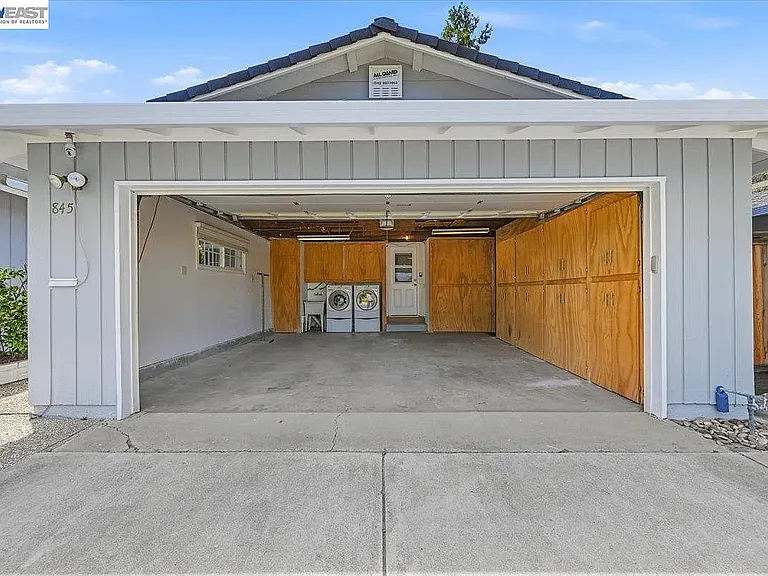 845 Cottonwood Dr — Photo 7