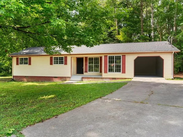 629 Mahogany Ln NW, Dalton, GA 30720