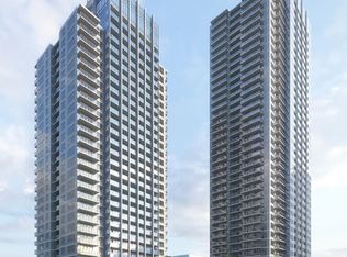 10448 University Dr #809, Surrey, BC V3T 0S7