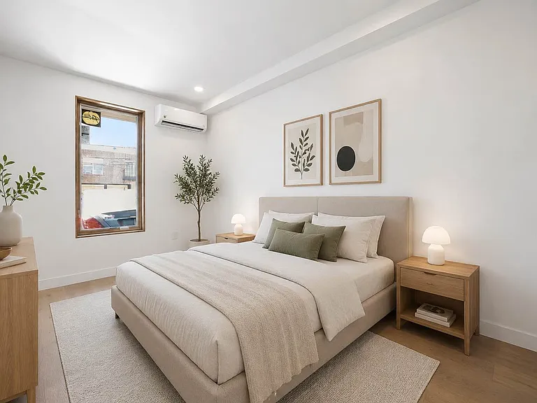 21-17 38th St #PENTHOUSE — Photo 16