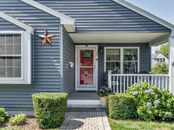 15 Hourihan St, Peabody, MA 01960