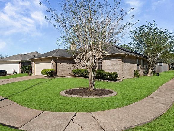 2nd image of 4511 Hunter Green Ct