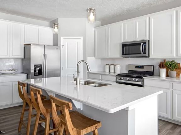 5th image of 23831 Pine Valley Dr
