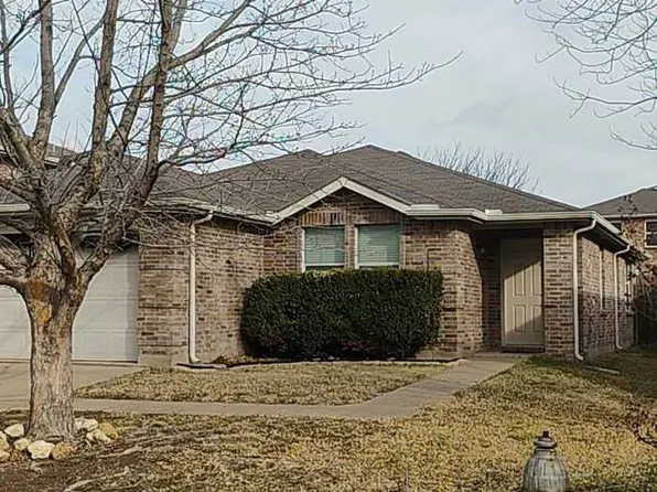1721 Baxter Springs Dr, Justin, TX 76247