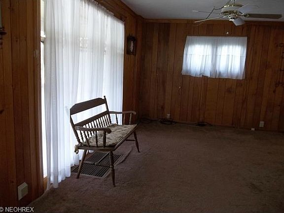 5th image of 219 7th St