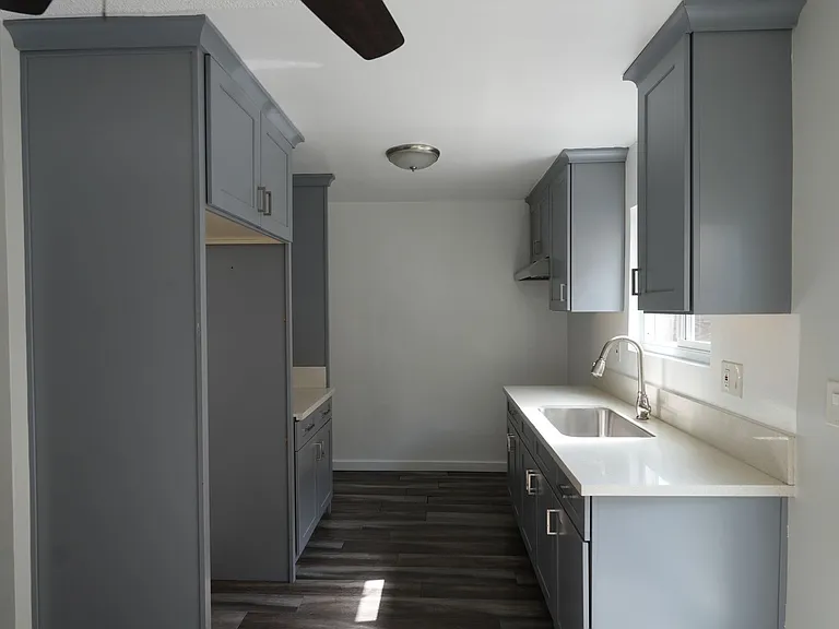 5309-11 Boswell Pl — Photo 1