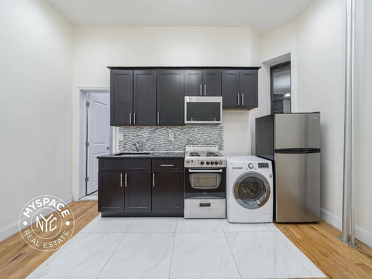 641 Saint Marks Ave #2D — Photo 6