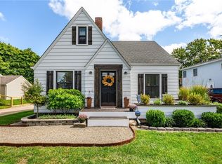 3203 Columbia Rd, Westlake, OH 44145