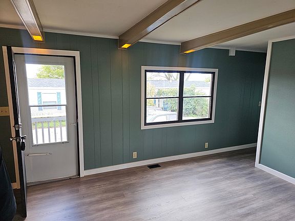 5th image of 601 N Main St #36