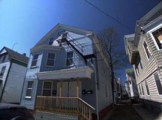 16 Pekin St, Providence, RI 02908