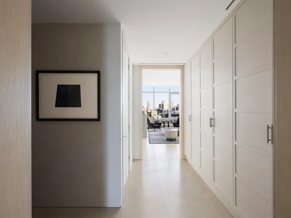 200 Amsterdam Avenue image 5 of 23