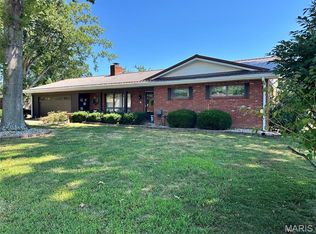 113 Fairlane Dr, Ironton, MO 63650