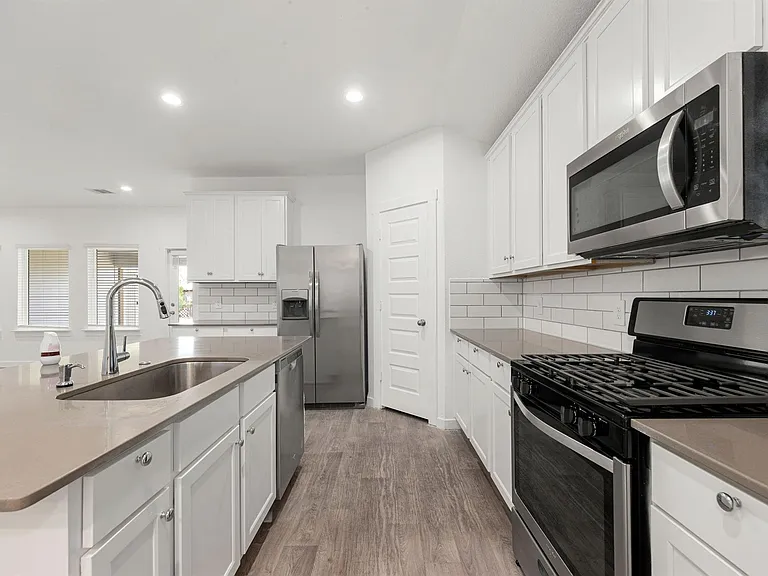 6931 Dell Vista Dr — Photo 18