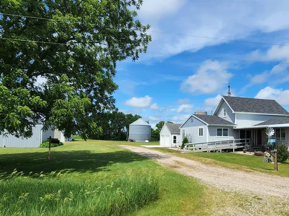 2815 Sage Ave, Garner, IA 50438