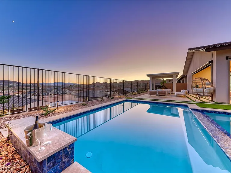 375 Portus Delphini Ct — Photo 41