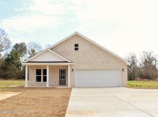 206 Marshall Smith Rd, Lucedale, MS 39452