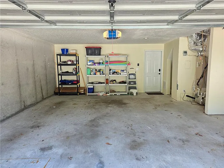 1208 Charleston Ct — Photo 20
