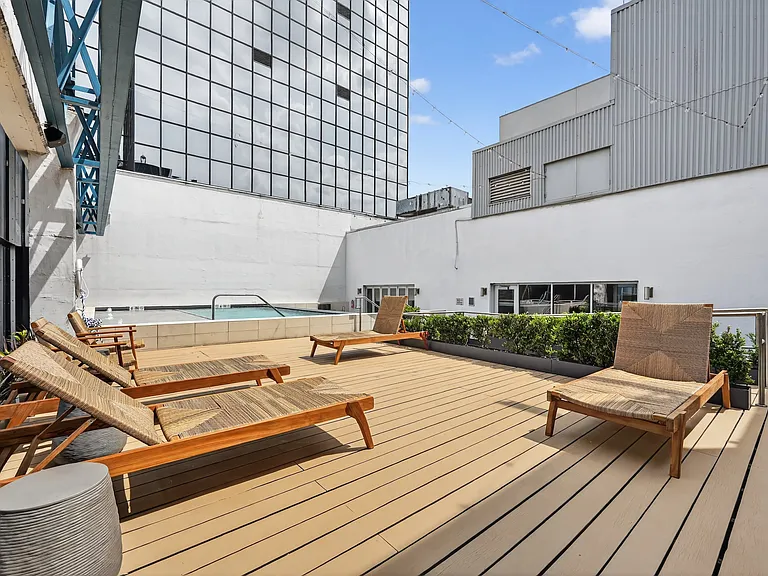 LTV Tower Apartments — Photo 74