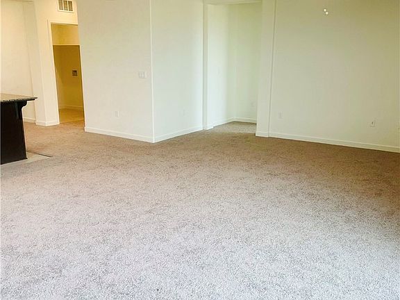 5th image of 18 Squaw Valley Ct