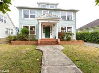 910 S 5th St, Coos Bay, OR 97420