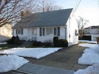 1st image of 395 Abington Pl