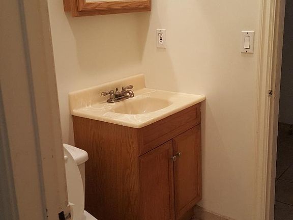 2nd bathroom