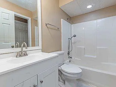 4 Effingham Ct — Photo 10