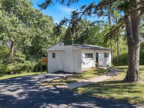 3rd image of 4651 Skyview Dr