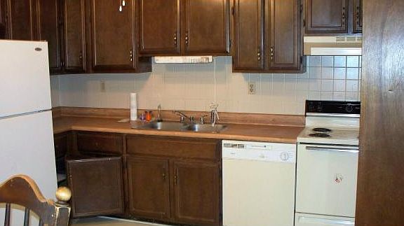 5th image of 632 Hillcrest Dr SE