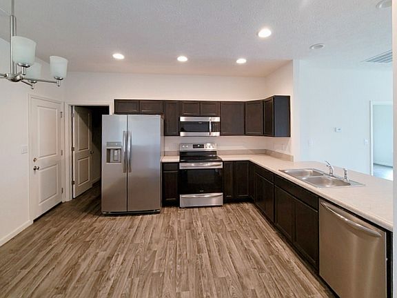 2nd image of 4762 Dobson Dr