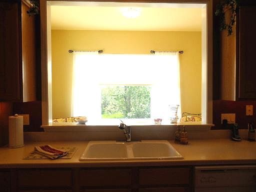 4th image of 12261 Cherry Hill Ln