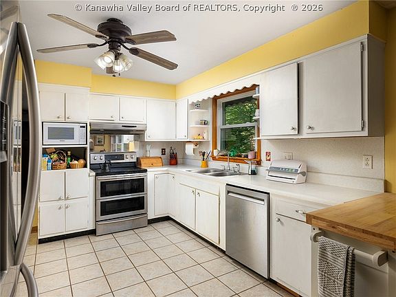 4th image of 161 Oakwood Ests