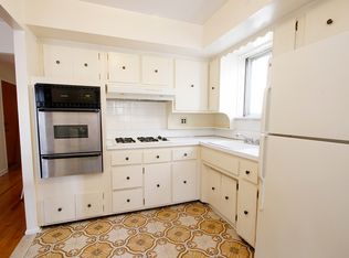 3162 44th St, Astoria, NY 11103