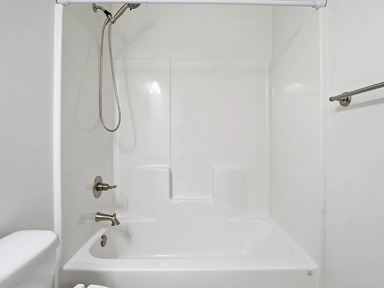 2035 Prestwick Pl — Photo 40