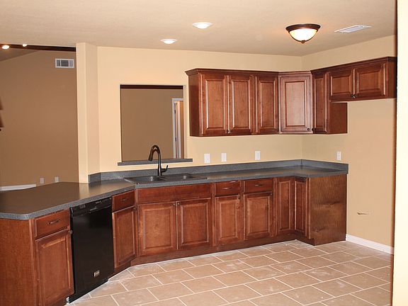 4th image of 315 Mitzi Ln