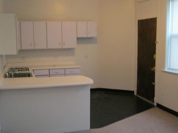 3rd image of 5043 S Drexel Blvd #246ae7d63