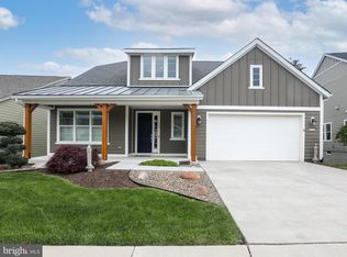 105 Grosbeak Ct, Lake Frederick, VA 22630